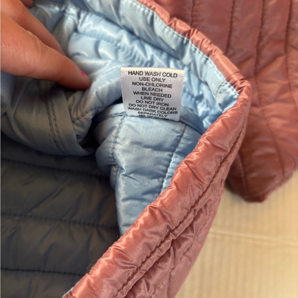 🐕 The Black Dog Lightweight Hooded Puffer Jacket Pink Blue Small - Picture 8 of 10